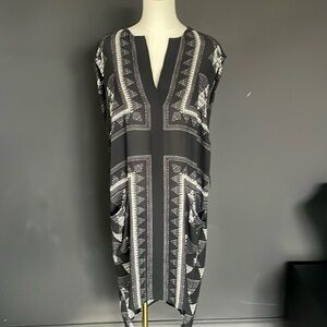 BCBG tunic high low flowy fabric